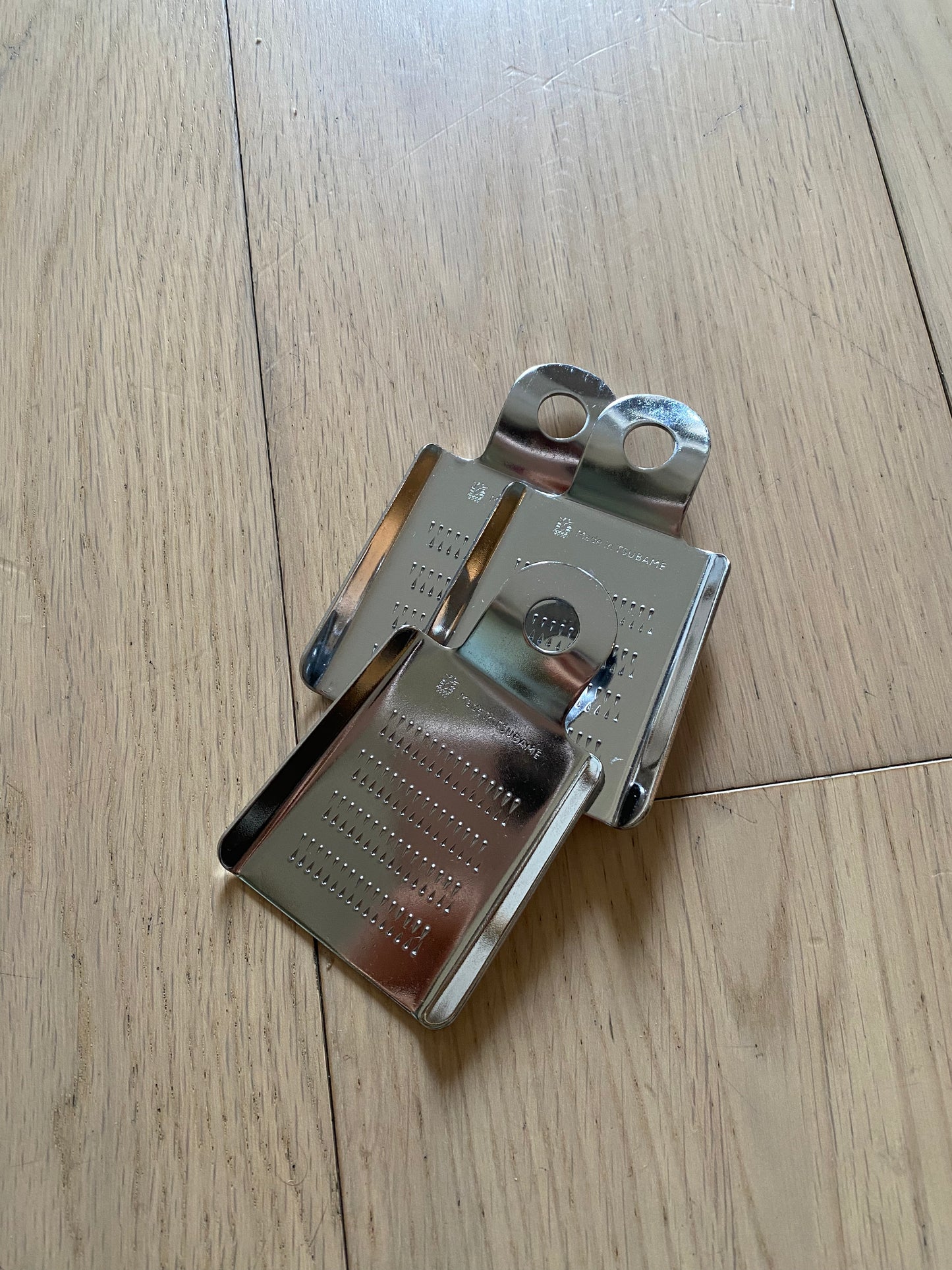 Stainless steel garlic and ginger shredded device